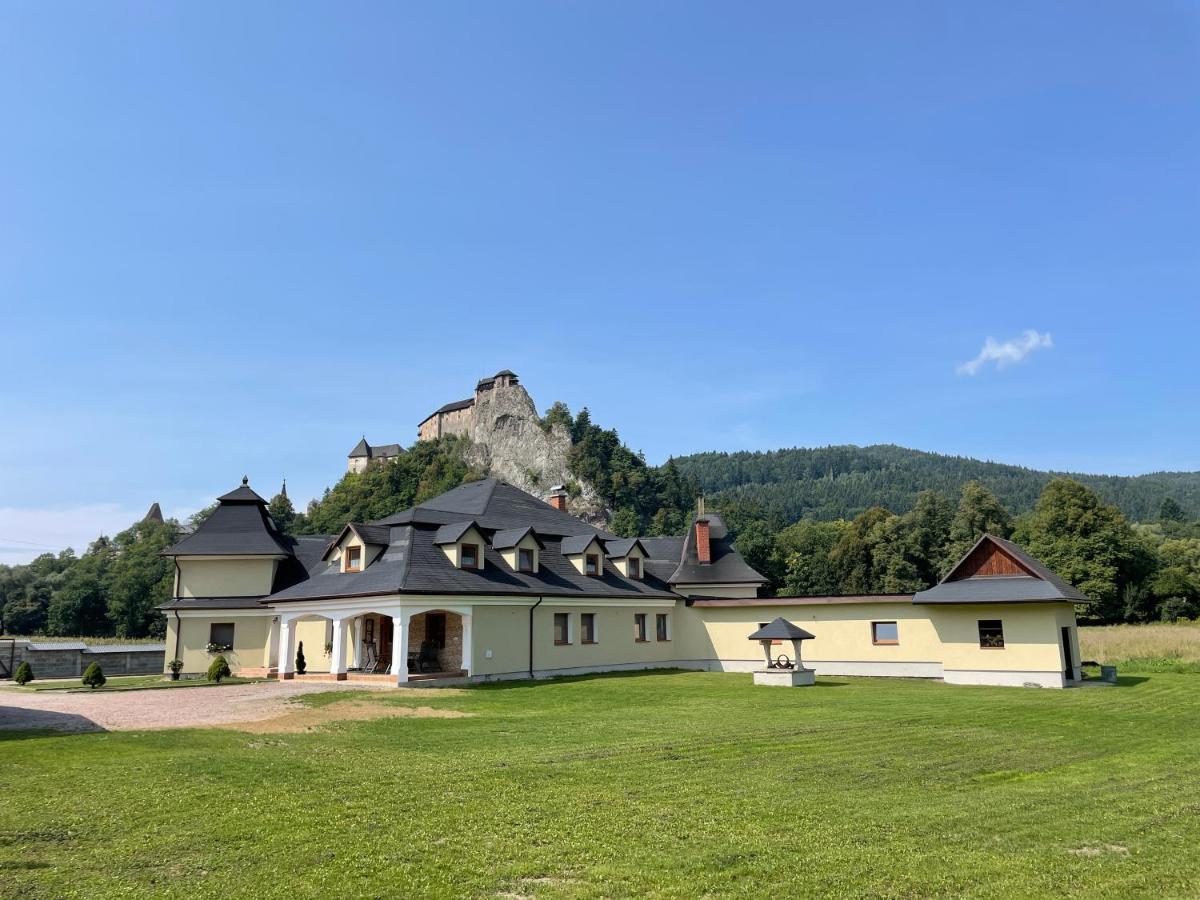 Penzion U Dvoch Levov Оравски-Подзамок Екстер'єр фото