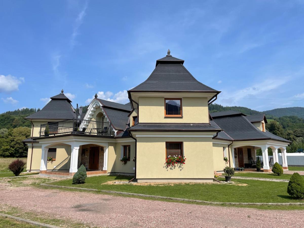 Penzion U Dvoch Levov Оравски-Подзамок Екстер'єр фото