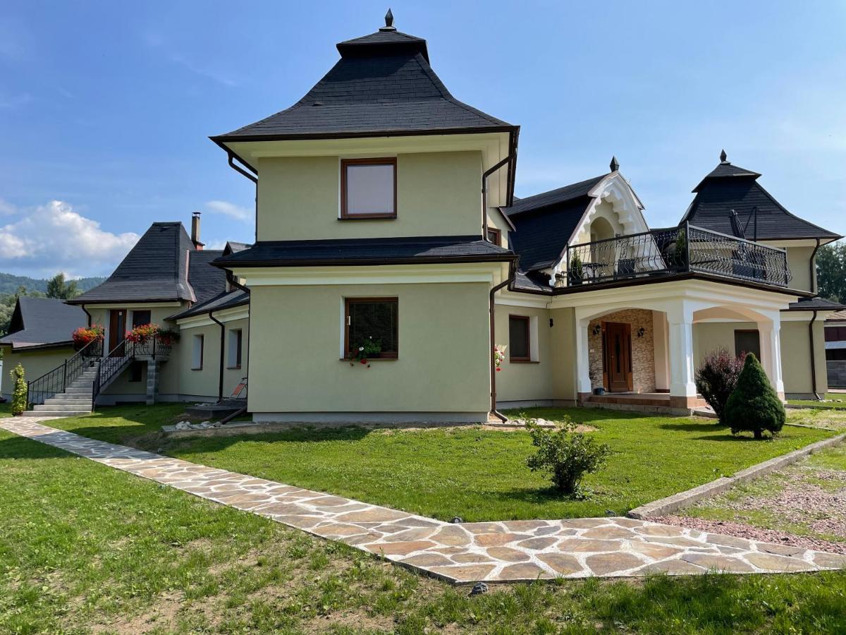 Penzion U Dvoch Levov Оравски-Подзамок Екстер'єр фото