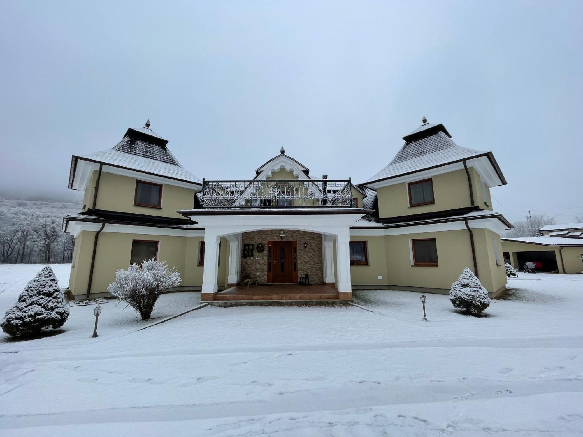Penzion U Dvoch Levov Оравски-Подзамок Екстер'єр фото